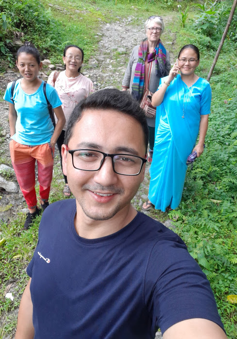 Bihm takes selfie with Trisha and Himalayan ladies
